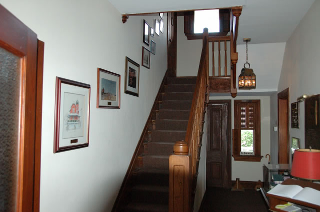 Hall_StairsDSC_6438.jpg